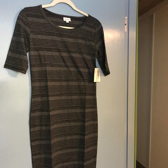 LuLaRoe Julia dress - Picture 1 of 1